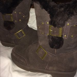 EUC BearPaw Calf Boots w/Buckle